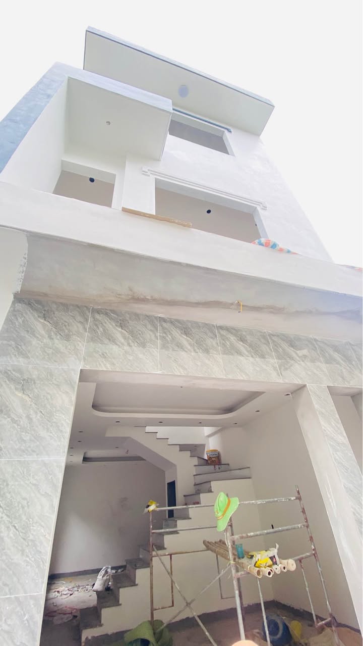 Nhà 3 tầng lô góc Trần Hưng Đạo, TP Thái Bình - 40m² giá 1 tỷ