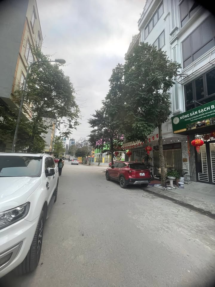 Cho thuê văn phòng 110m² tại Hà Đông - Vị trí đắc địa, sẵn sàng kinh doanh