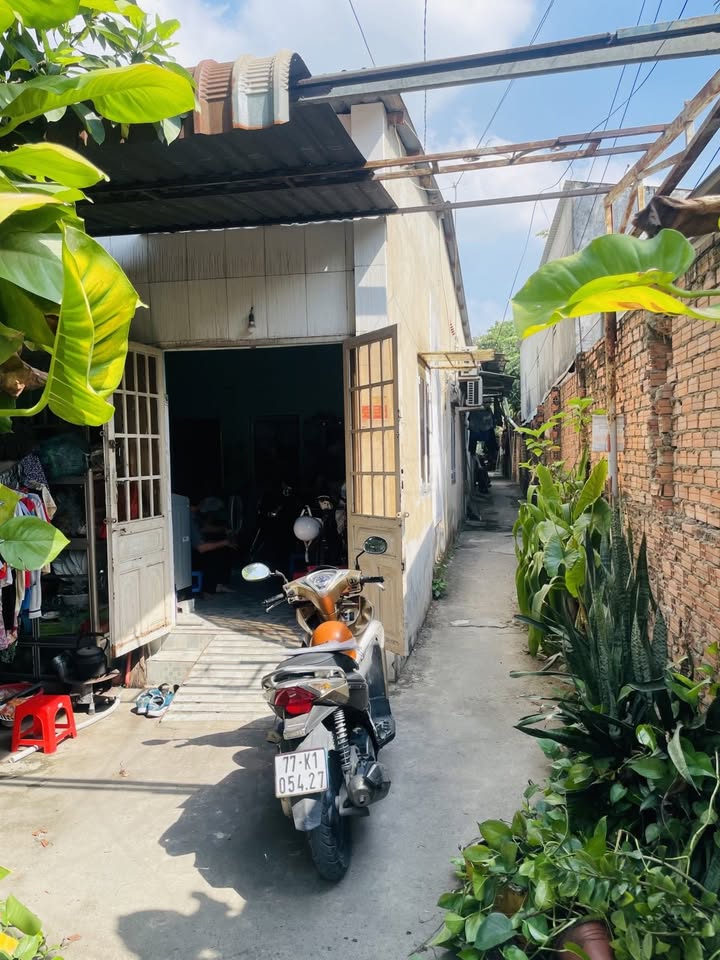 Nhà Mặt Tiền Kinh Doanh Hoàng Hữu Nam, Thủ Đức - 287m², Dòng Tiền 20tr/tháng