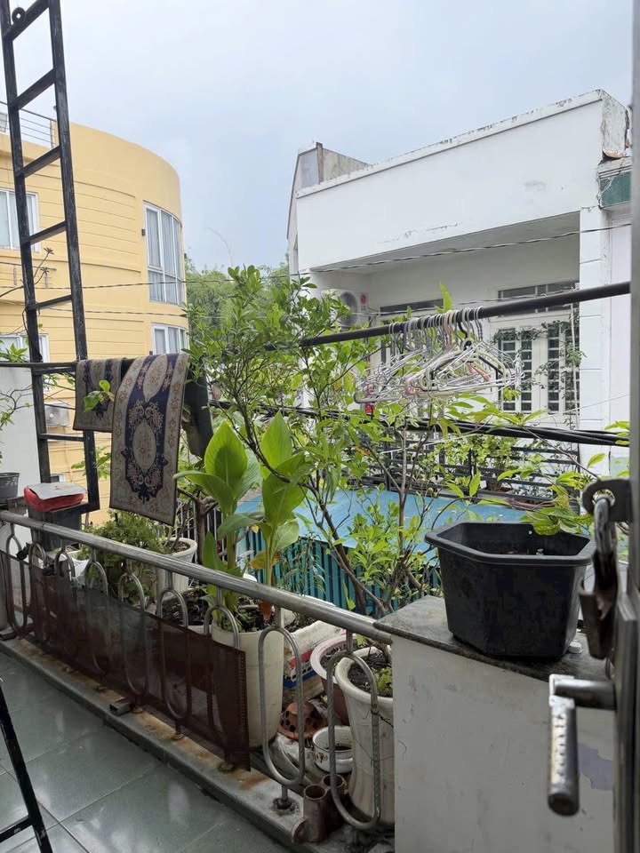 Nhà Phường Tây Thạnh, Tân Phú - 5x13m, Sổ hồng, Gần Ga T3 & Aeon Mall