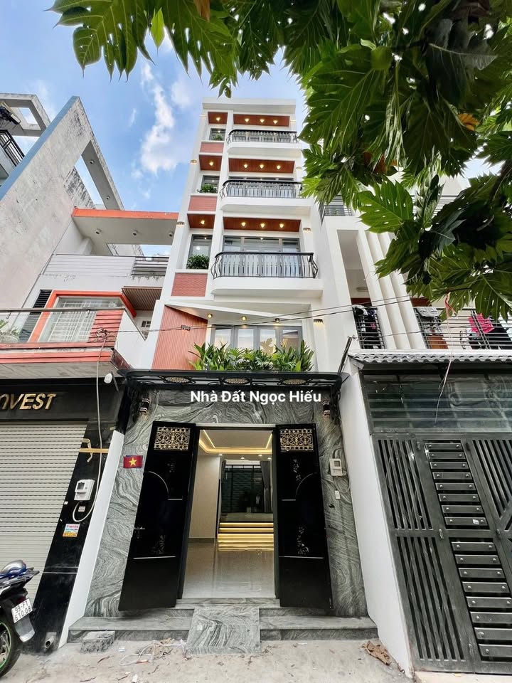 Nhà Phố Bình Tân 60m² - Ngay AEON Tân Phú, 5PN, Sổ Hồng Riêng