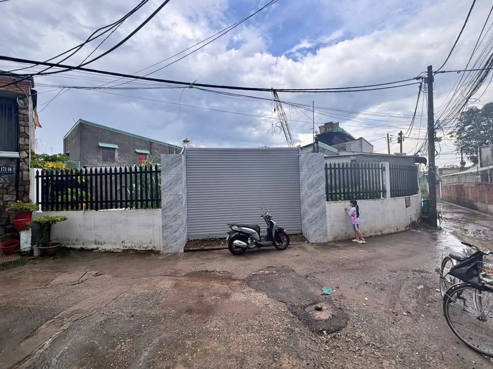 Đất Thủ Đức 120m² - 1.8 Tỷ, Hẻm Xe Hơi, Sổ Hồng Sẵn Sàng Đầu Tư