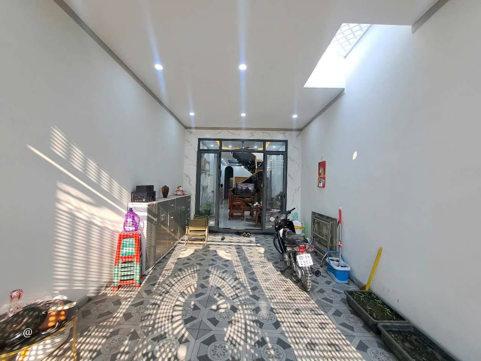 Nhà Phố 4.2x30m P. Long Bình, Biên Hòa - 6PN, Sổ Hồng Thổ Cư, Giá 4.59 Tỷ