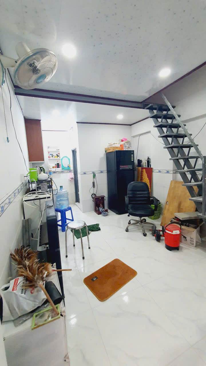 Nhà 780 Triệu Quận 12 - 2PN, Sổ Hồng Chung, Gần UB Phường