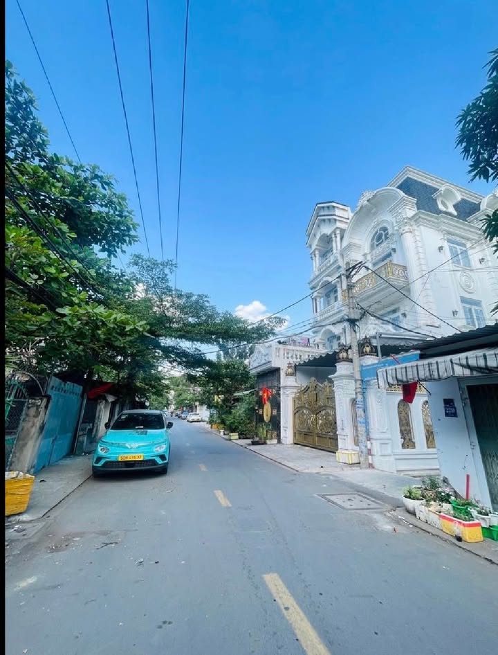 Nhà Mặt Tiền Lô Góc Hiệp Thành, Q12 - 92m² - Kinh doanh Sầm Uất - 5.9 Tỷ