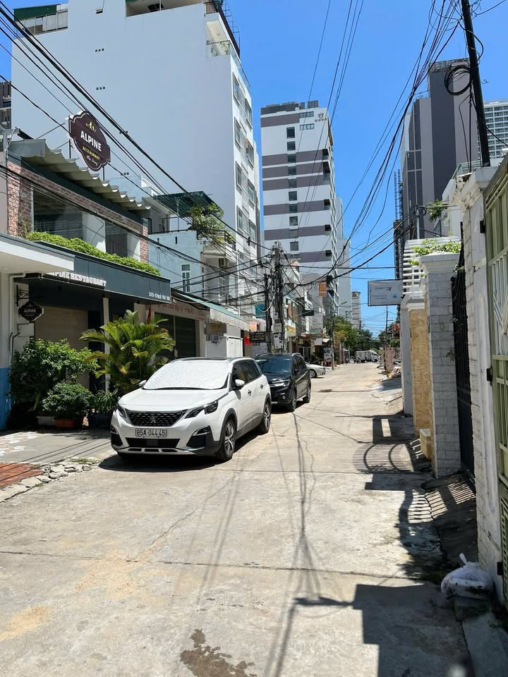 Nhà 3 Tầng Mặt Tiền Trần Quang Khải Nối Dài, Nha Trang - 92m² Kinh Doanh Đỉnh Cao