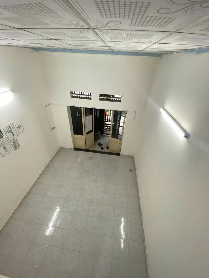 Nhà Sổ Chung Tân Vĩnh Hiệp, Tân Uyên 50m² - Giá 720 Triệu, Ô Tô Tận Nhà