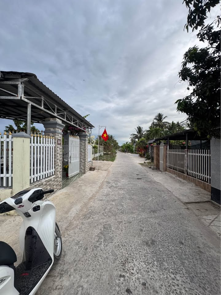 Nhà Mặt Tiền Ngô Thì Sĩ, Rạch Giá 137m² - Kinh Doanh Đắc Lộc