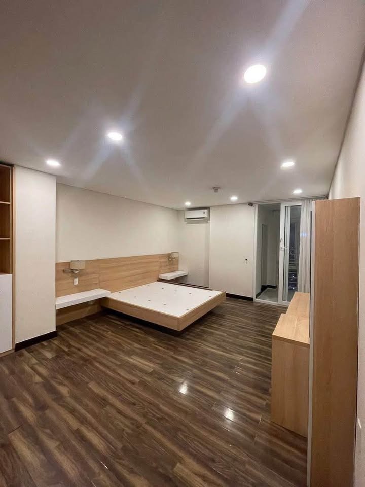 Penthouse Duplex Central Garden Q1 - 151m² Sổ Hồng - 10.7 Tỷ
