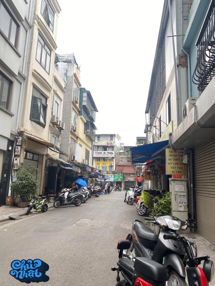 Nhà Phố Huế 27m² 5 Tầng Giá 6 Tỷ - Ngõ Thông Thoáng