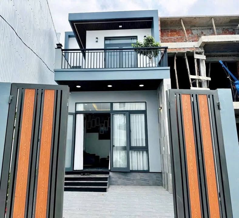 Nhà 2 Tầng Kiệt 69 Lê Ngô Cát, Huế - 111.9m² Sổ Hồng, Ô Tô Vi Vu