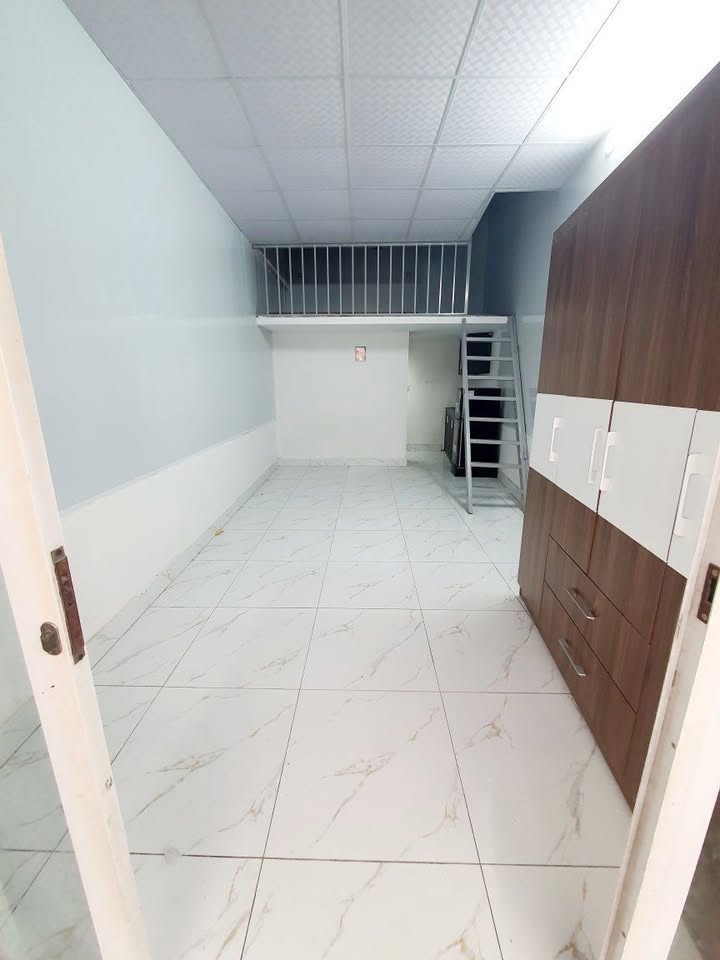 Cho thuê nhà cấp 4 Ngọc Thụy, Long Biên - 4.3 Triệu/Tháng, Kinh doanh nhẹ