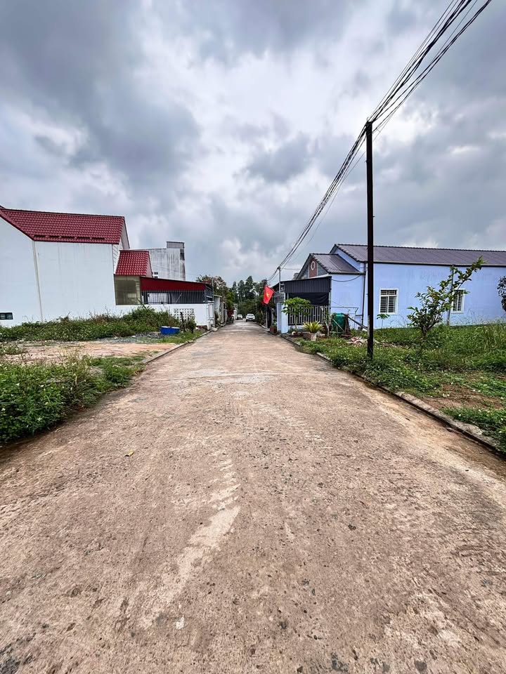 Đất nền Phú Quốc 132m² đường Nguyễn Trung Trực - Sổ hồng sẵn, giá 1.3 tỷ