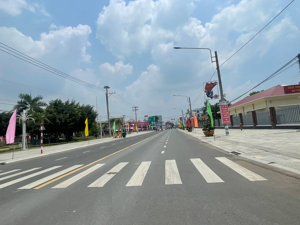 Đất Vườn 3900m² Sổ Đỏ Thổ Cư - Mặt Tiền Sông Vàm Cỏ Tân Trụ, Long An