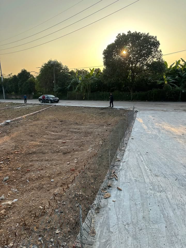 Đất nền Ba Vì 150m² - Lô góc 2 mặt tiền, giá hơn 800 triệu