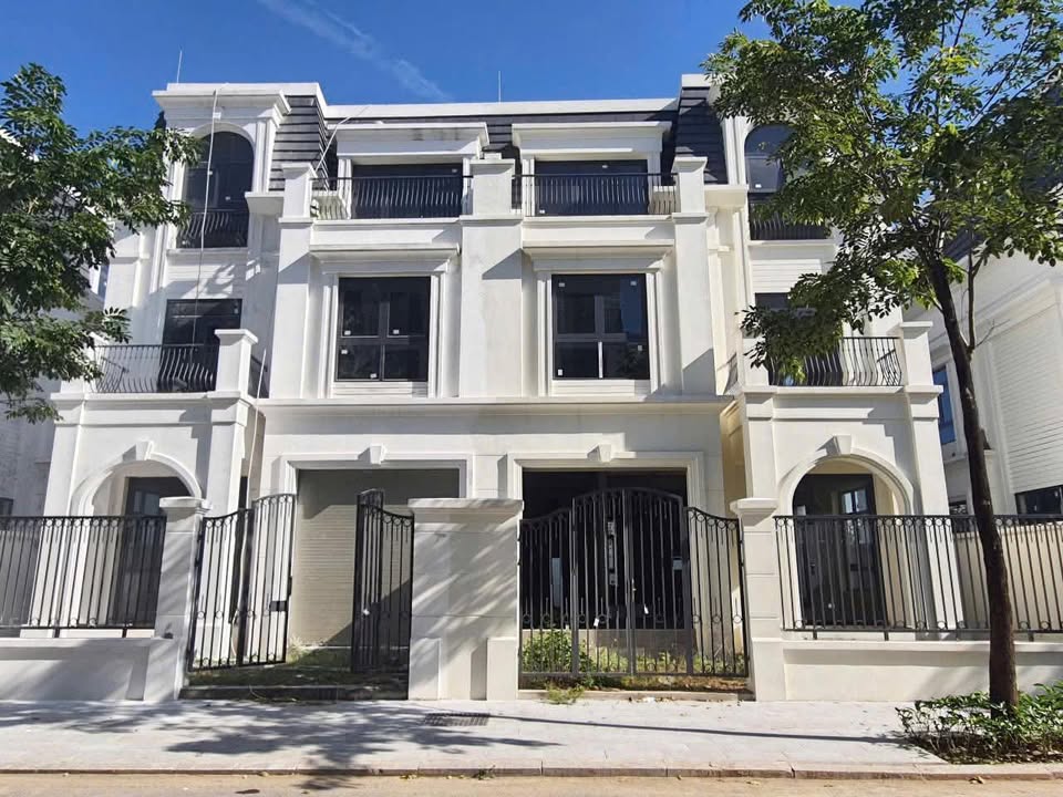 Biệt thự Song Lập Hinode – 200m² Sống Sang, 3 Tầng Uy Nghi