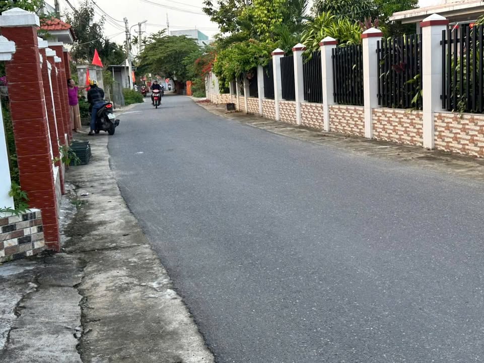 Bán Gấp Đất Hòa Phước Đà Nẵng 151m² - Sổ Đỏ, Ô Tô Đỗ Cửa