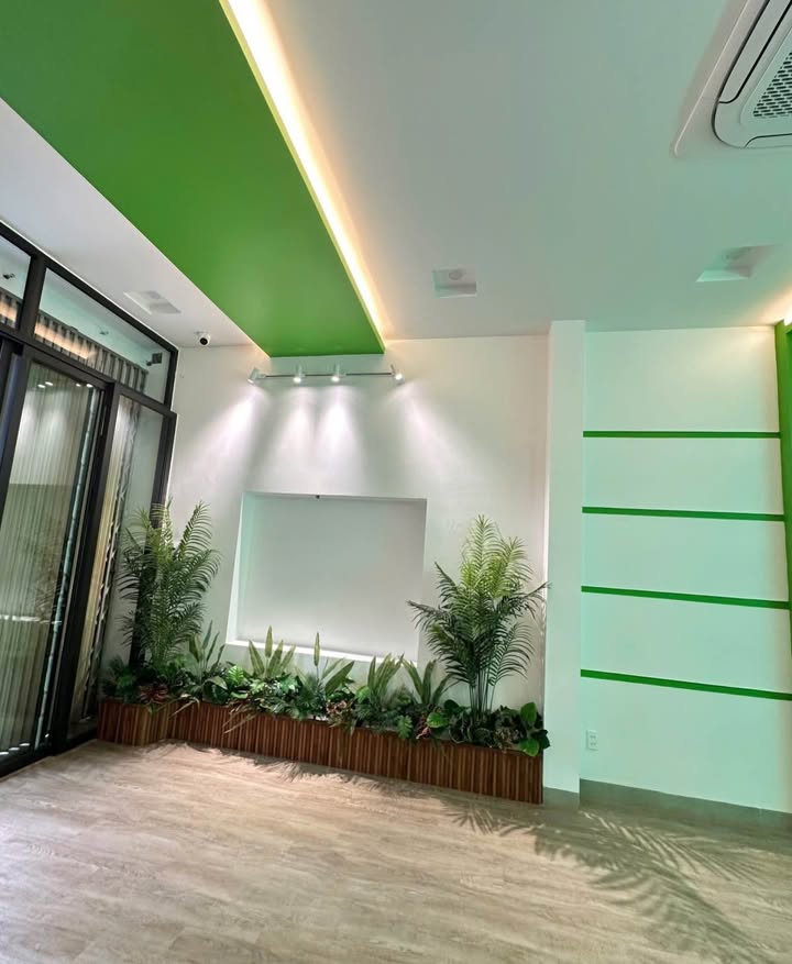 Nhà phố mặt tiền Nguyễn Trãi, Hải Châu 157m² - Kinh doanh đỉnh cao 110 triệu/tháng