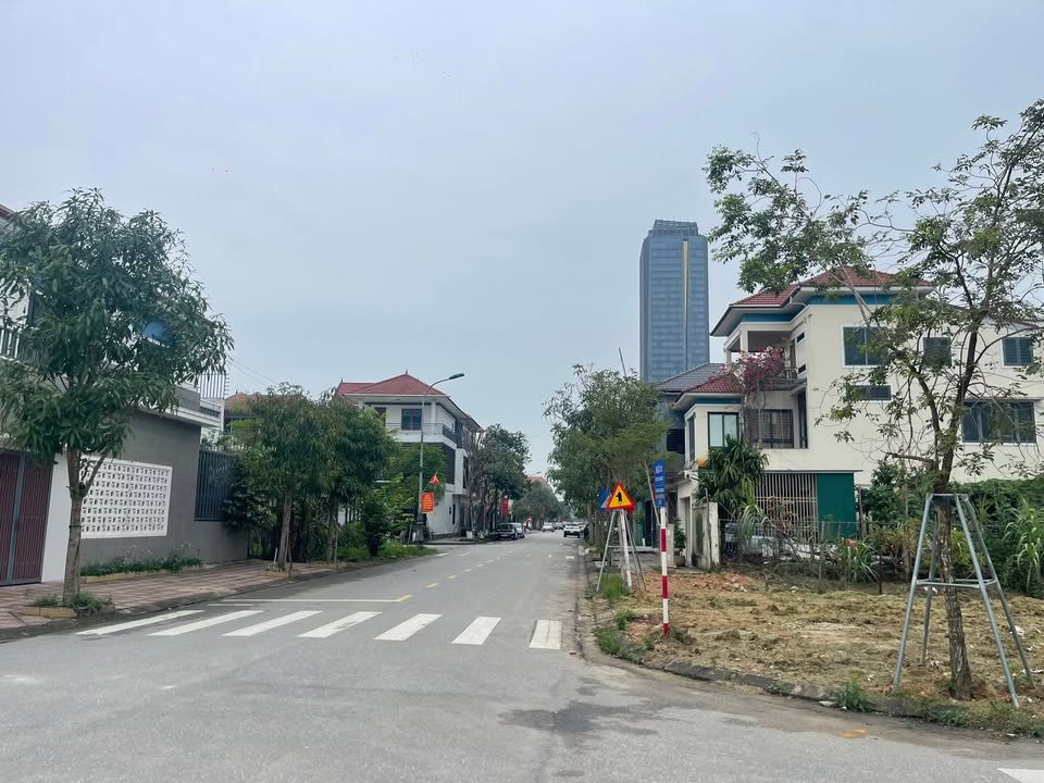 Bán đất TDC Vincom Hà Tĩnh 180m² - Hai mặt tiền, kinh doanh đắc lợi