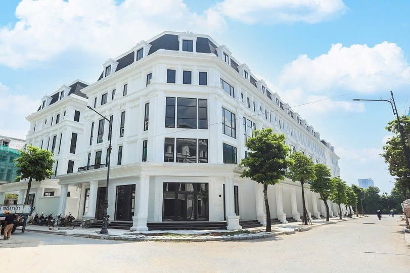 Townhouse Louis Hoàng Mai - Phòng Rộng Thoáng Giá 3 - 3.5 Triệu/Tháng