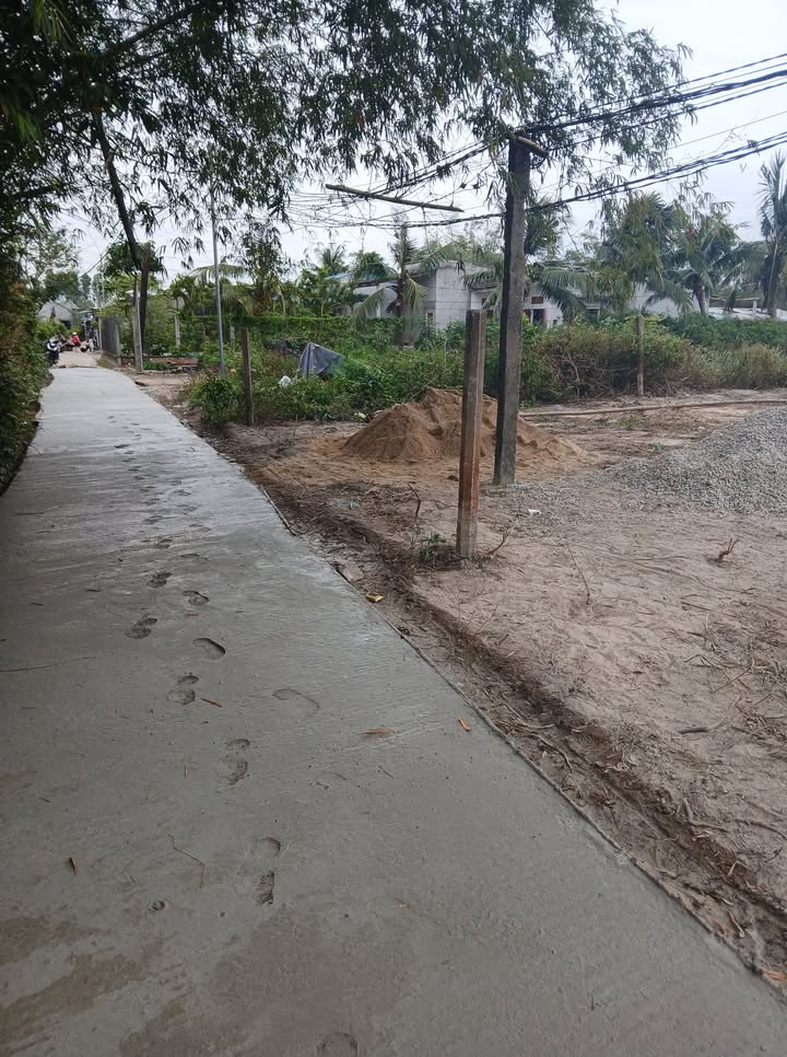 Đất nền 200m² Biên Hòa - Gần KCN, Sổ đỏ sẵn, Giá 499 Triệu