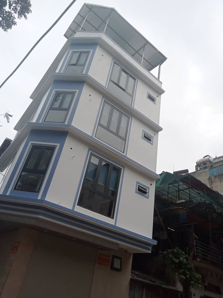 Bán Gấp Nhà Lô Góc Ngô Quyền, Hà Đông - 45m², Ô tô Đỗ Cửa, Giá Nhỉnh 1 Tỷ