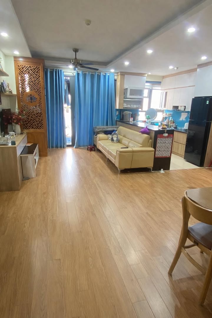 Bán gấp căn hộ Mỹ Đình 2, 65.7m², view hồ Đinh Công - Sổ đỏ sẵn sàng