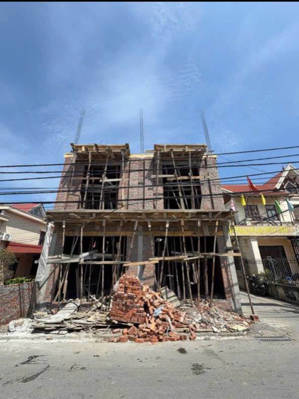 Bán Gấp Nhà Phố Hàng Tổng, Hải An - 41m² x 4 Tầng, Sẵn Sàng Kinh Doanh!