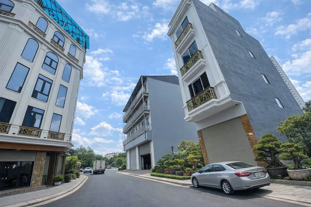 Nhà 50m² 5 Tầng Thang Máy Ô Tô Vào Nhà - Minh Khai, Hoài Đức - 11 Tỷ