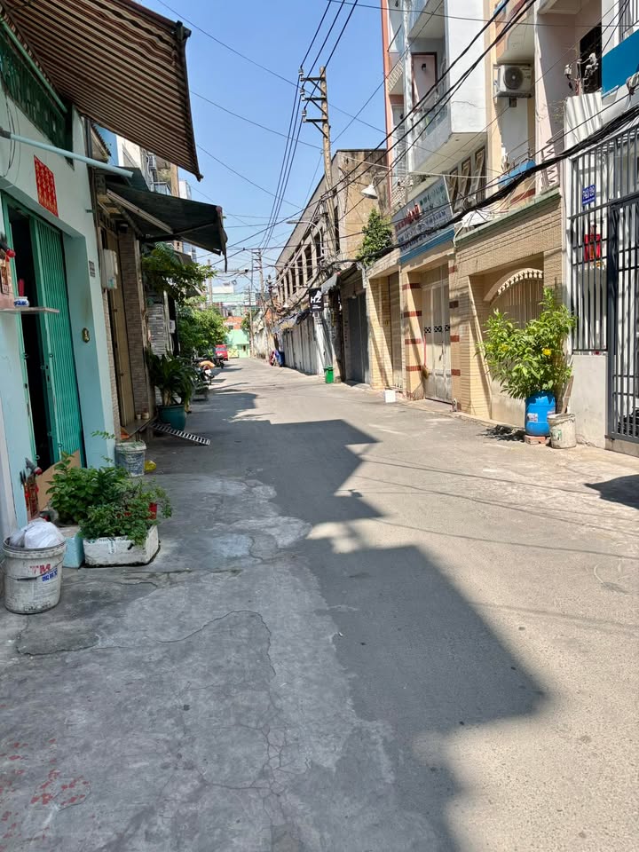 Nhà Hẻm Xe Tải 8m Lê Quang Sung, Q6 - 84m² Sổ Hồng Riêng