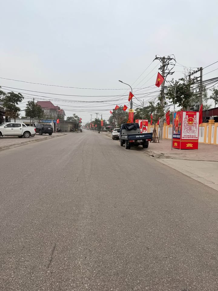 Bán Đất Mặt Đường Kinh Doanh Quyết Tiến, Vinh 82.4m² - Giá Tốt