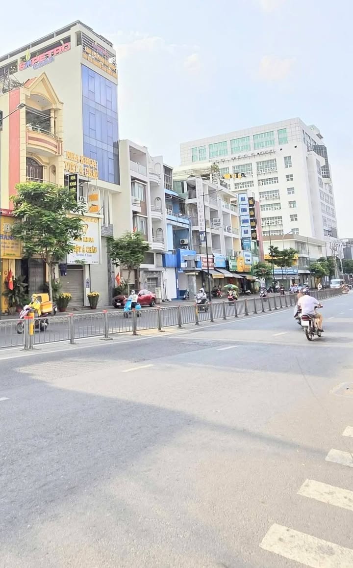 Nhà Mặt Tiền Nguyễn Văn Nghi, Gò Vấp - 5 Tầng, 101m², Dòng Tiền 50 Triệu/Tháng