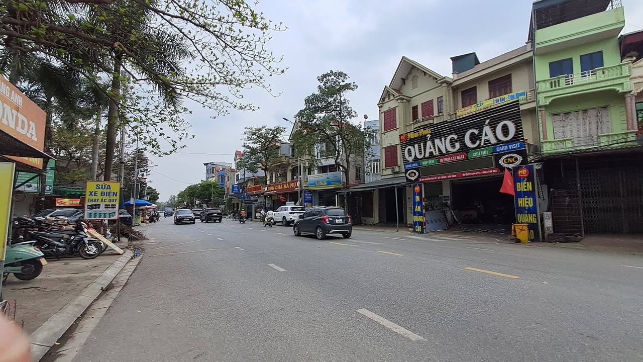 Nhà Mặt Phố Nguyễn Văn Cừ, Bắc Ninh - Tặng Kèm Nhà 2 Tầng, 96m², Kinh Doanh Sầm Uất