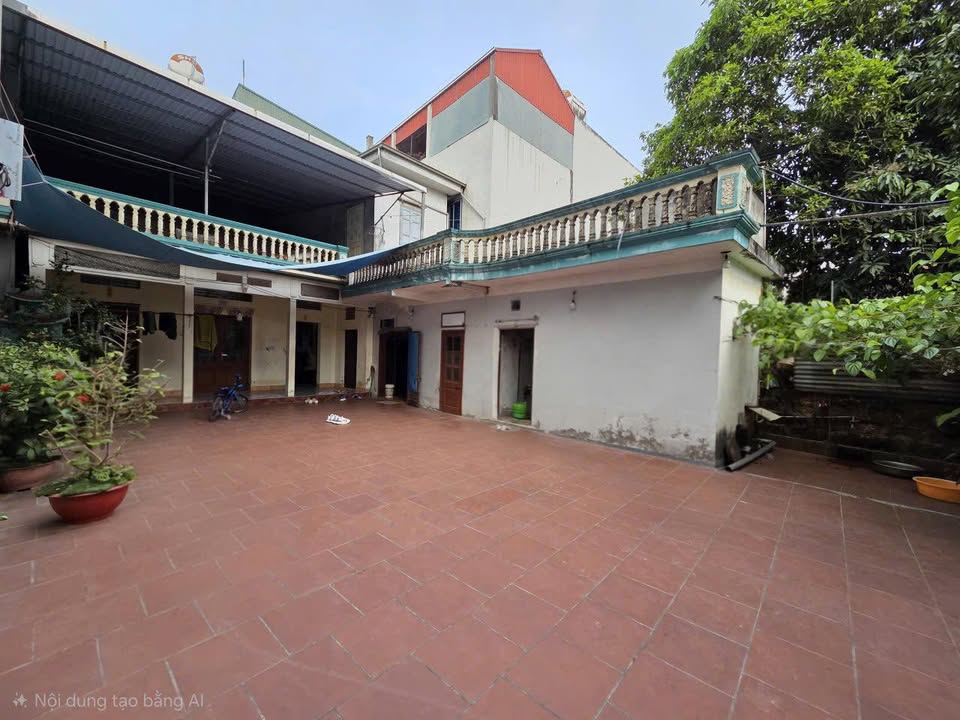 Bán Đất 180m² Xã Tây Phương, Quốc Oai - Sẵn Nhà Đẹp, Ô tô vào tận nơi