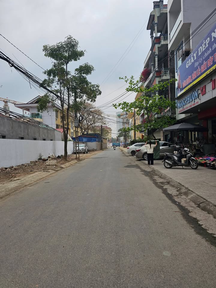 Cho thuê nhà kinh doanh mặt phố Quyết Tiến, Thái Nguyên - Vị trí đắc địa