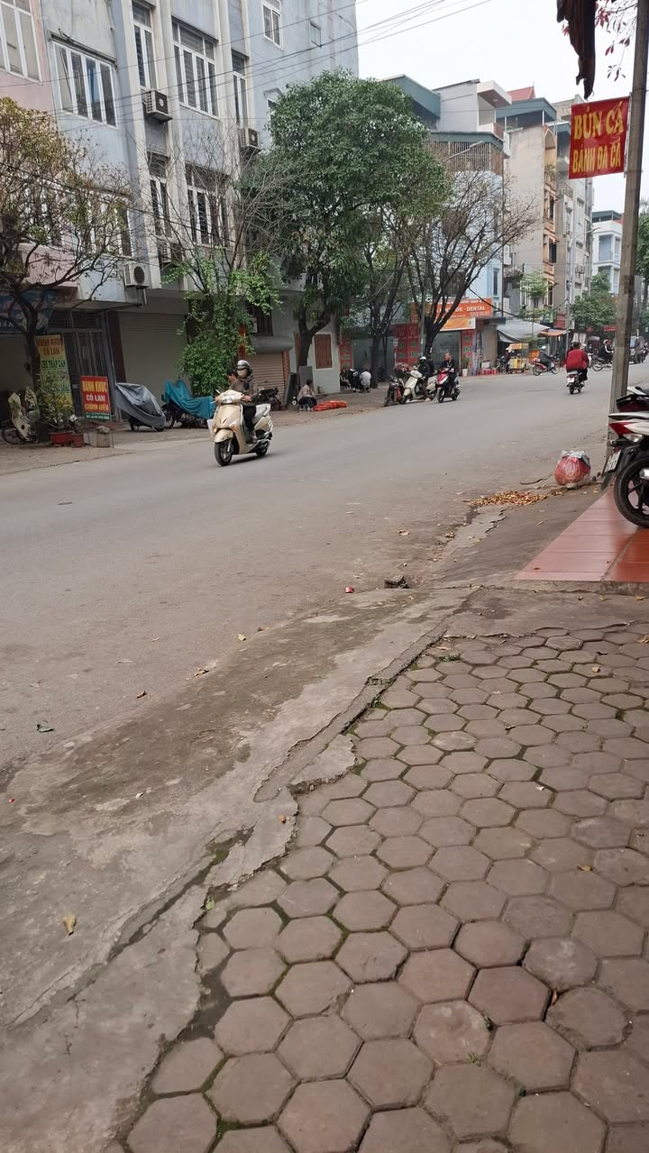 Nhà Mặt Tiền Nguyễn Viết Xuân, Hà Đông 55m² 6 Tầng - Kinh Doanh Sầm Uất