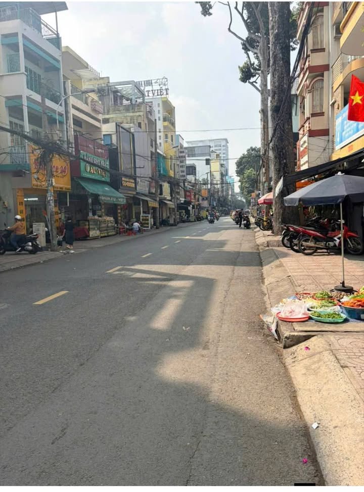 Nhà Mặt Tiền Hưng Phú Q8 - 64m² - 13 Tỷ - Kinh Doanh Đắc Lợi