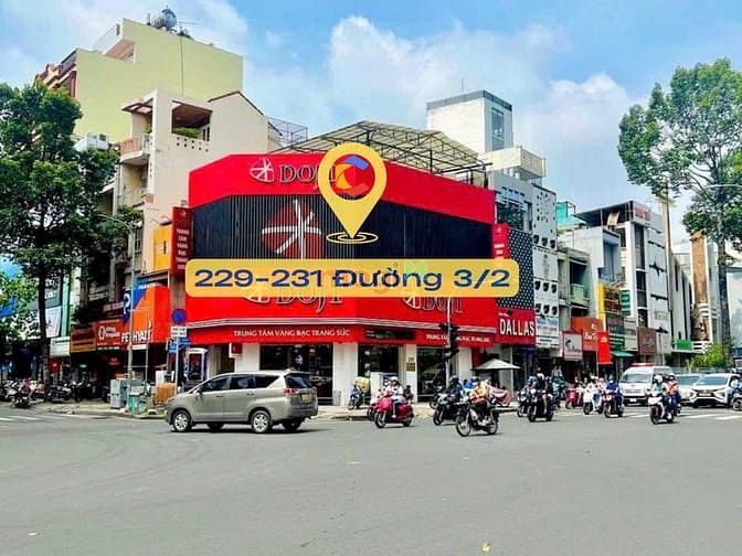 Nhà phố Q10 ngã tư 3/2 250m² 290 triệu - Mặt tiền kinh doanh