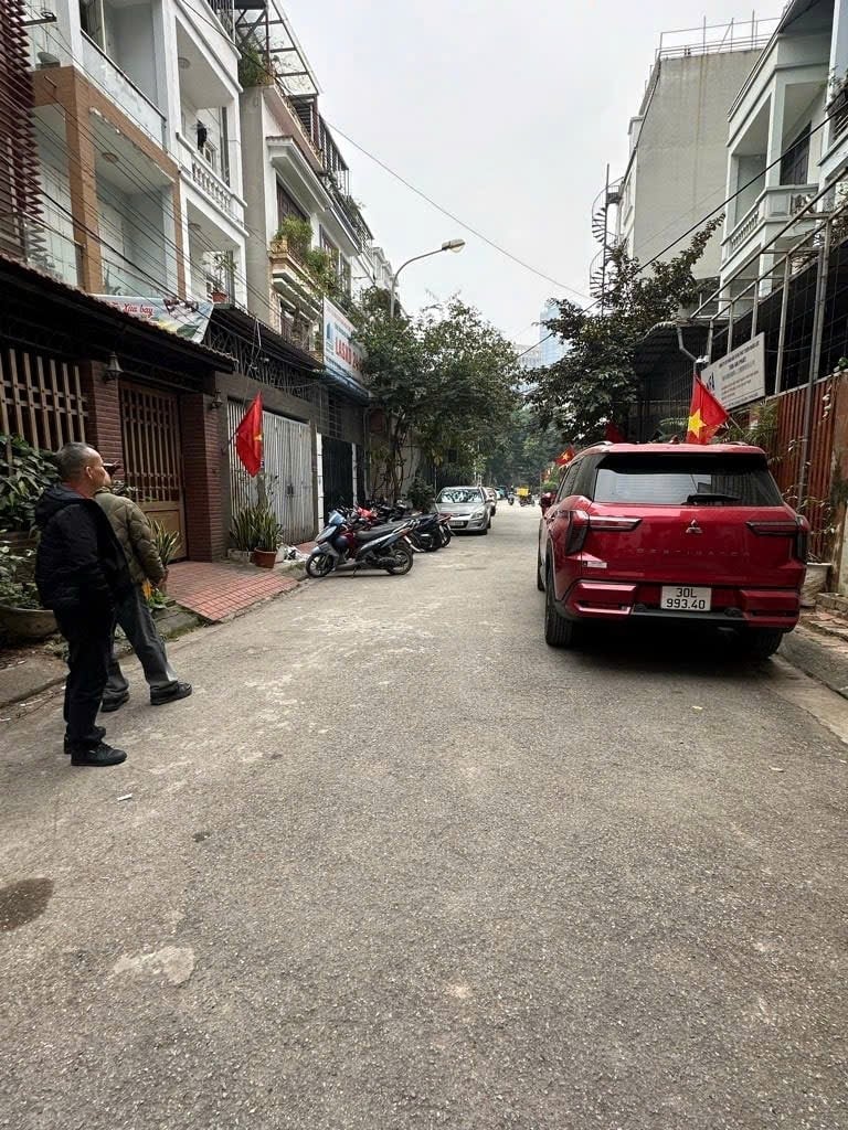 Nhà liền kề Mễ Trì Thượng 75m² 21.5 tỷ - Ô tô vào tận nhà