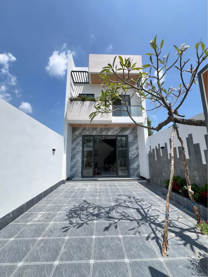 Nhà Mặt Tiền Nhựa Chợ Gạo 98m² - 2.55 Tỷ, Tặng Full Nội Thất