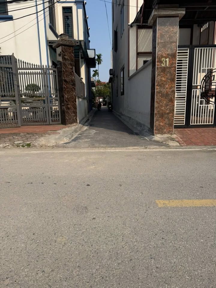 Đất Lương Nỗ Phúc Thịnh 40m² 2 tỷ - Sổ đỏ chính chủ