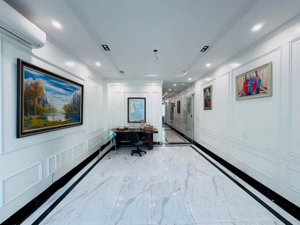 Nhà 5 Tầng Mặt Tiền Hoàng Ngọc Phách, Hải Phòng - 105m², Sẵn Sàng Ở Ngay