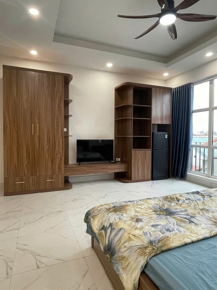 Cho thuê Studio 55m² Tứ Liên, Tây Hồ - Full nội thất, chỉ 6.7 triệu/tháng