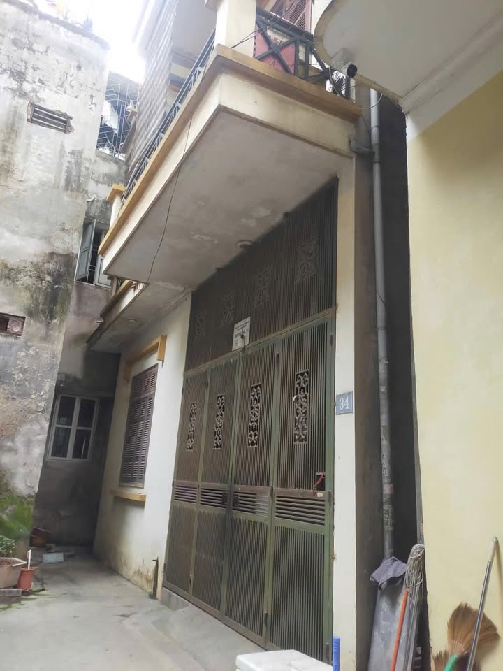 Cho thuê nhà 2.5 tầng 112m² Lê Văn Hiến - Gần HVTC, ĐH Mỏ