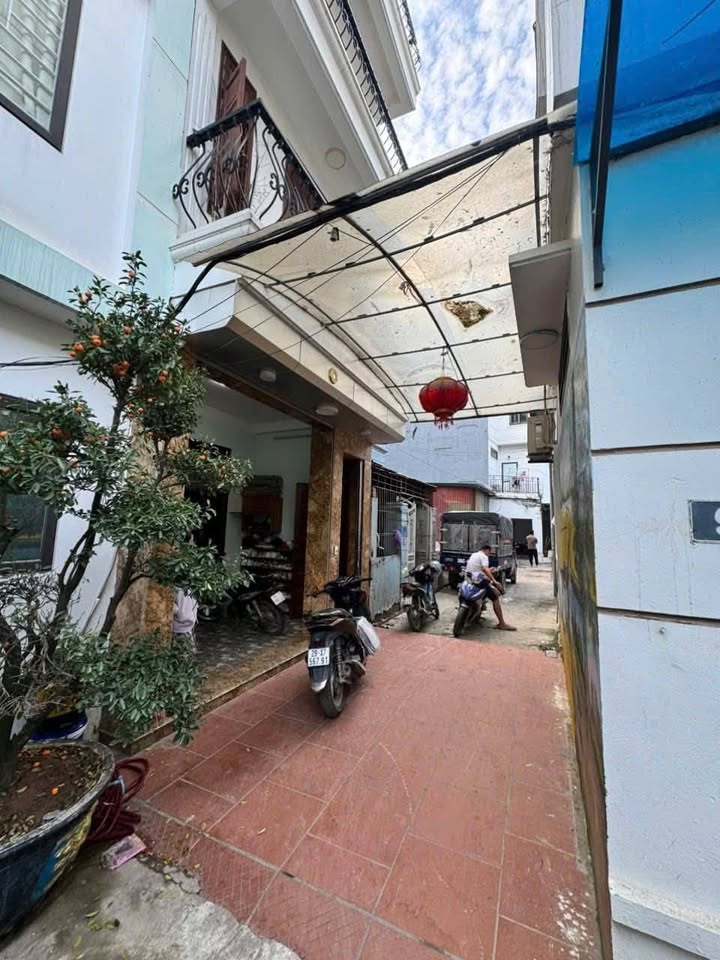 Nhà Ngô Quyền Hà Đông 67m² - Ô Tô Đỗ Cửa, 20m Ra Mặt Phố