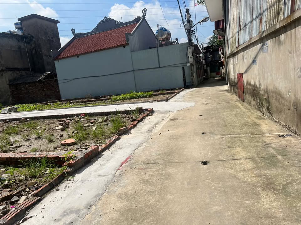 Đất nền Từ Sơn 40m² - Sổ đỏ sẵn, giá chỉ 1.4 tỷ