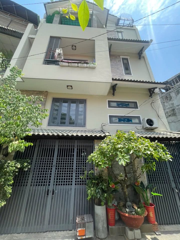 Nhà 64m² Gò Vấp, Hẻm 4m Gần MT Dương Quảng Hàm - Giá 12 Tỷ