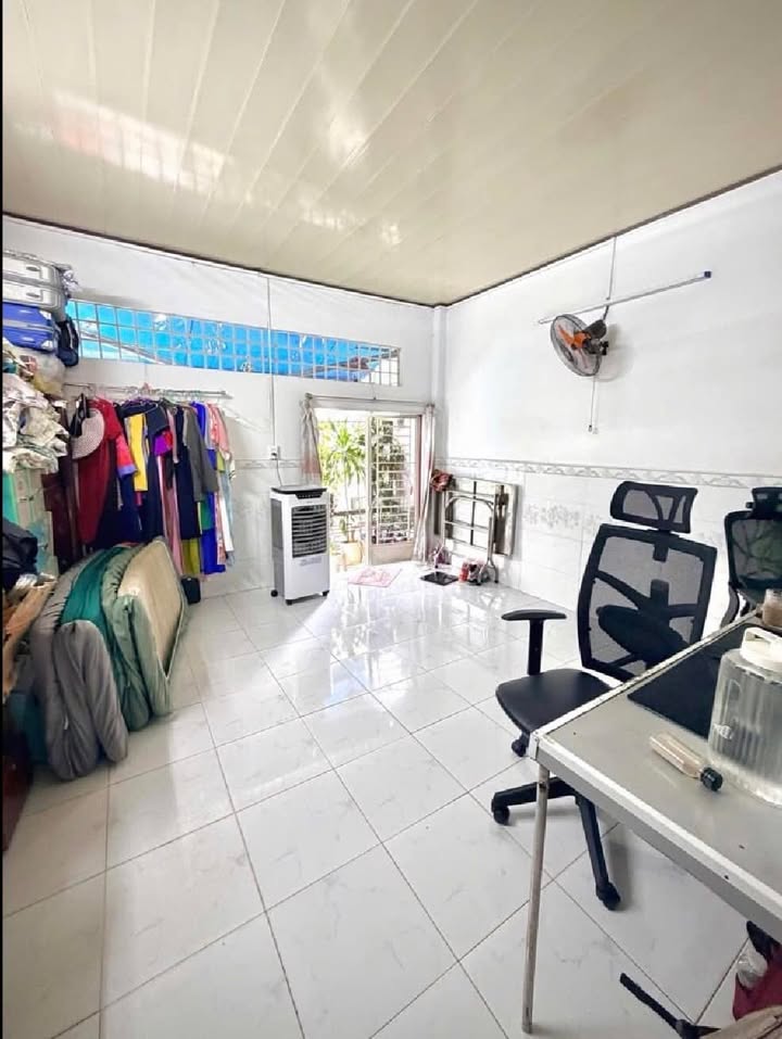 Nhà 37m² Hẻm 4m Phú Thọ Hòa, Tân Phú - Giá Nhỉnh 4 Tỷ, Nở Hậu Nhẹ