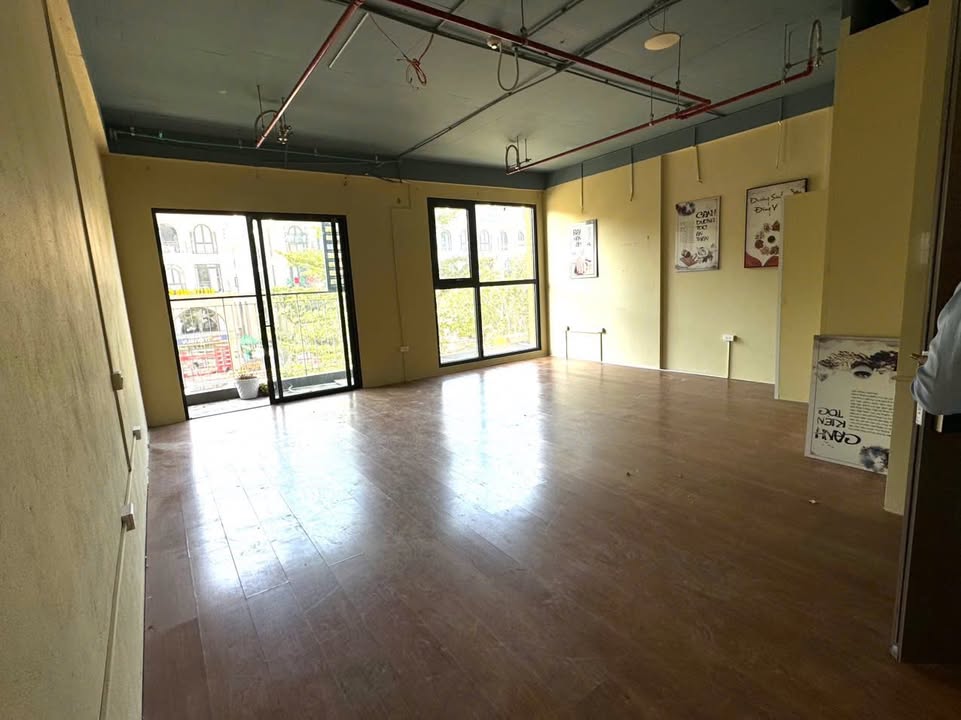 Bán gấp căn hộ Zenpark OCP1 Gia Lâm 44m² - Đập thông, Sổ lâu dài