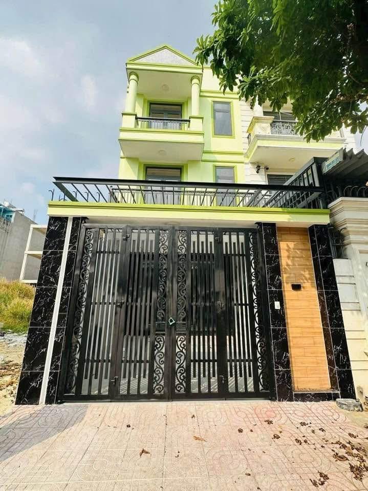 Nhà Mặt Tiền D4 Tân Uyên 100m² - 7.3 Tỷ - Kinh Doanh/Ở Đều Tuyệt Vời